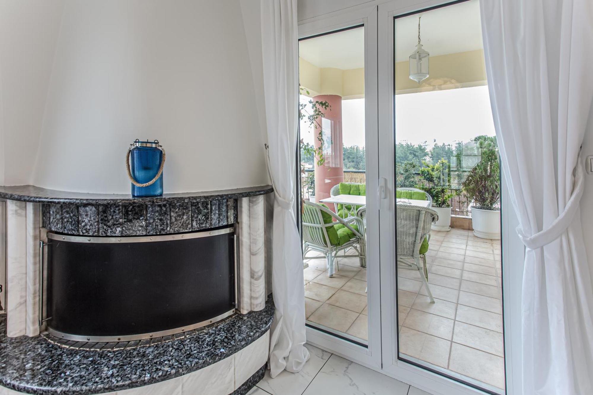 Celestial Garden-Thessaloniki'S Modern, Eclectic Penthouse With An Amazing View And Veranda Dış mekan fotoğraf